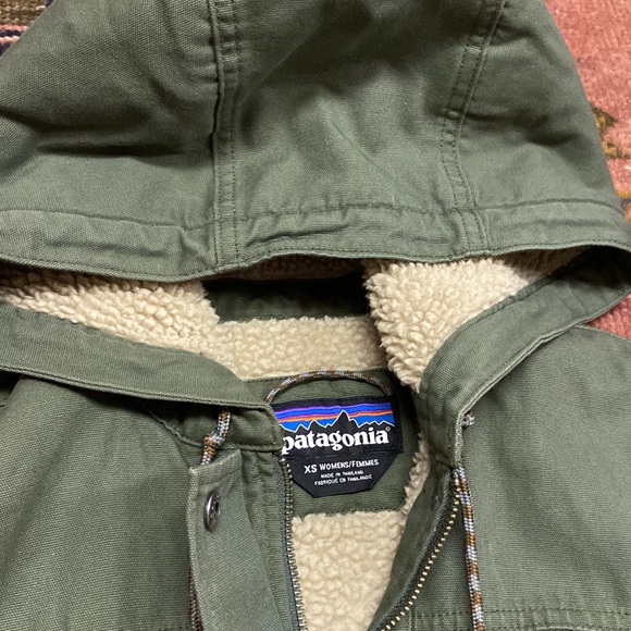 Patagonia Sherpa lined green jacket. Xs. - Picture 4 of 5